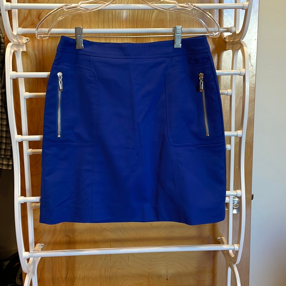 Cute bright spring skirt!